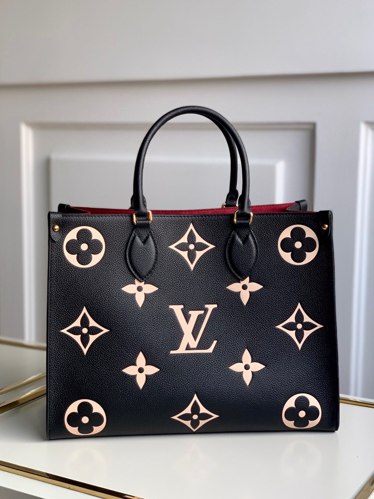 Bolsa Louis Vuitton Onthego MM